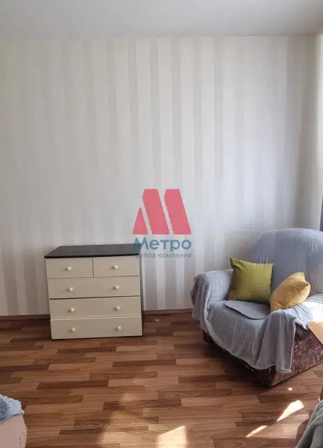 Продаётся 1-комнатная квартира, 42 м²