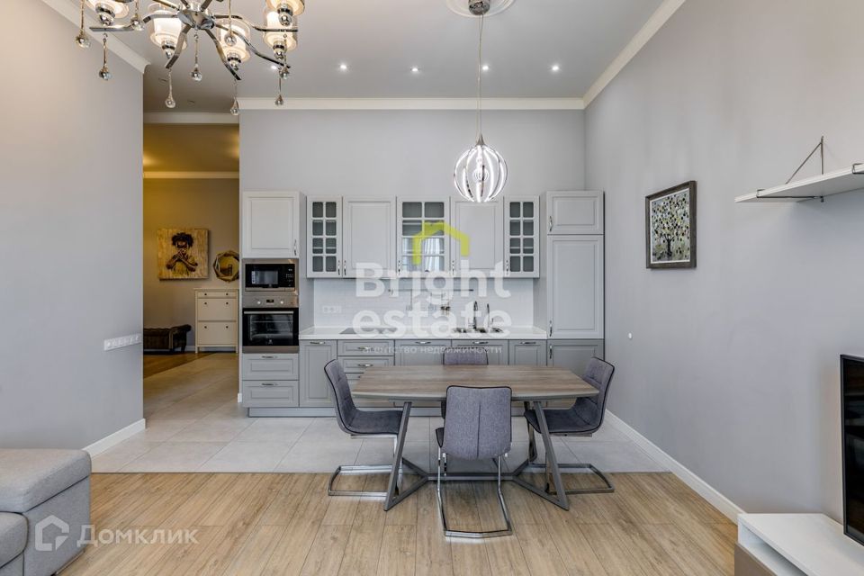 Продаётся 3-комнатная квартира, 100.9 м²