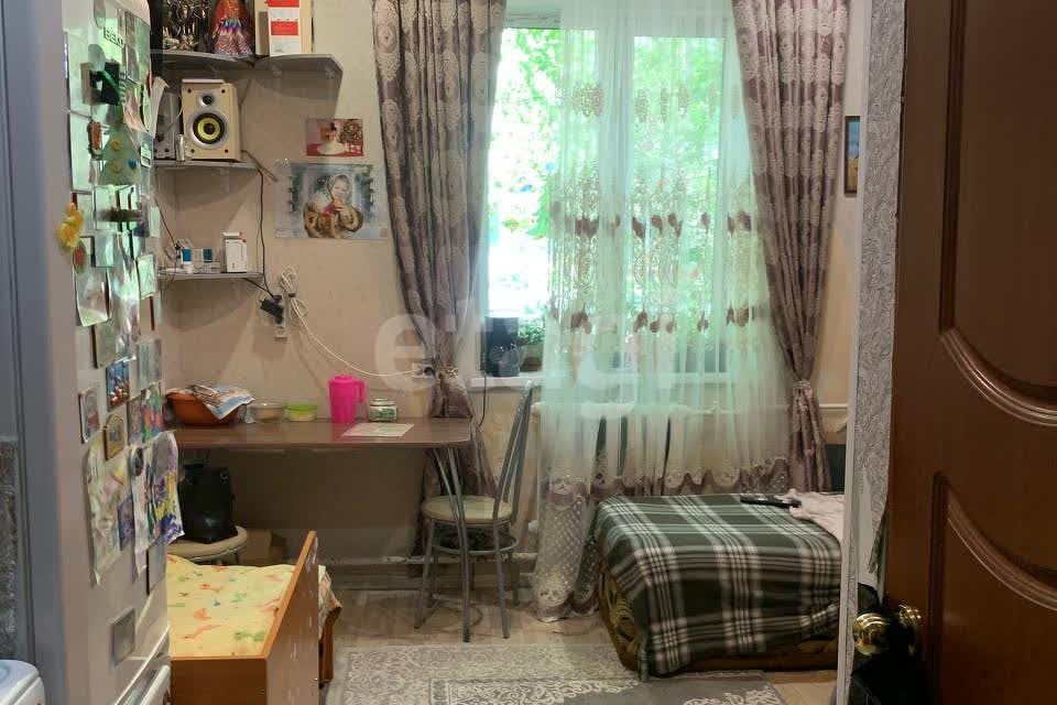 Продаётся комната в 1-комн. квартире, 18 м²