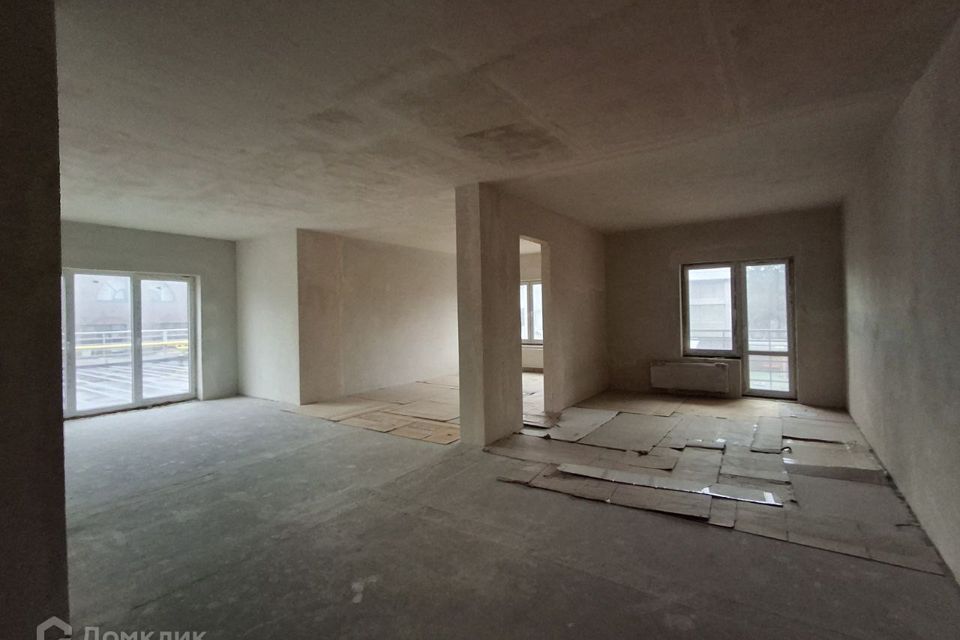 Продаётся 5-комнатная квартира, 169.2 м²