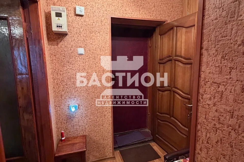 Продаётся 1-комнатная квартира, 32 м²