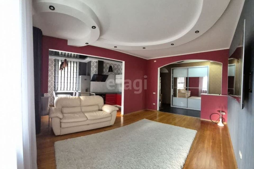 Продаётся 2-комнатная квартира, 56 м²