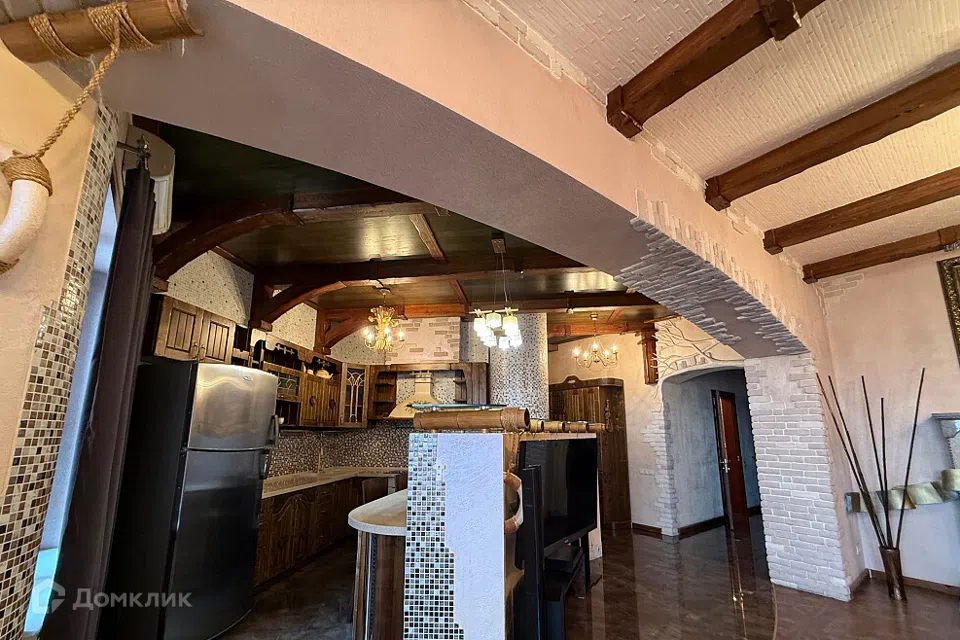 Продаётся 3-комнатная квартира, 150 м²