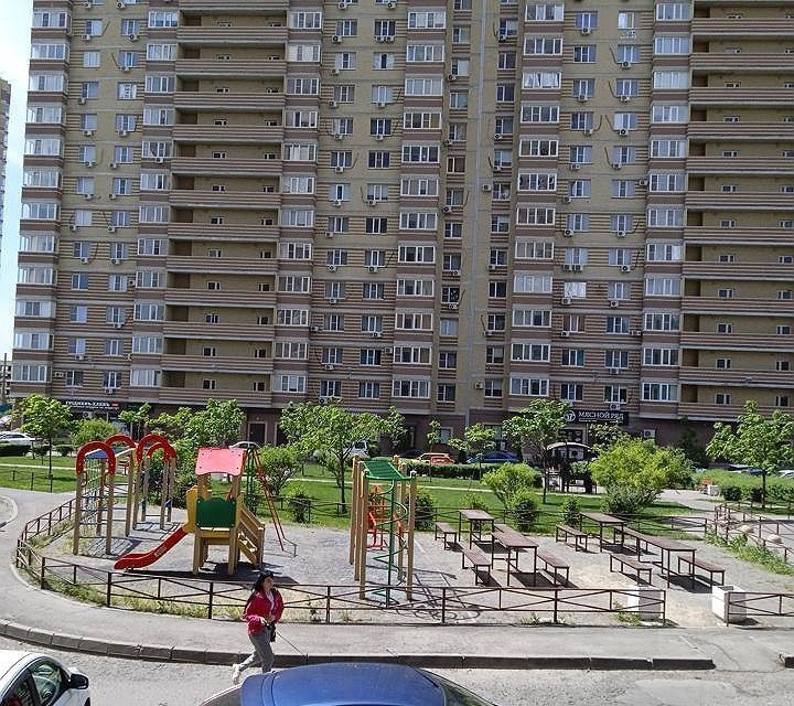 Продаётся 2-комнатная квартира, 57 м²