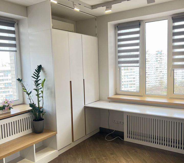 Продаётся 3-комнатная квартира, 105 м²
