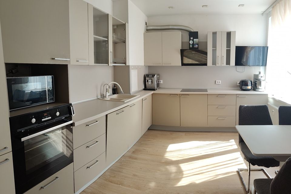 Продаётся 2-комнатная квартира, 60.9 м²
