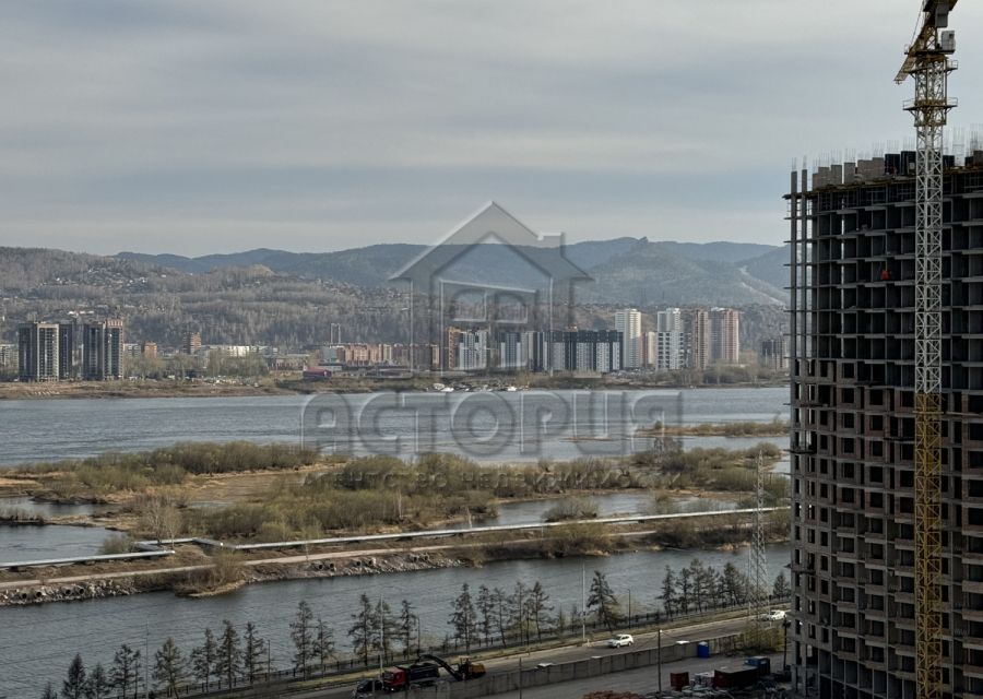 Продаётся 1-комнатная квартира, 42 м²