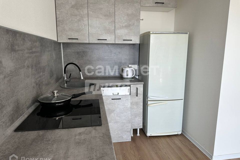 Продаётся 1-комнатная квартира, 37.8 м²