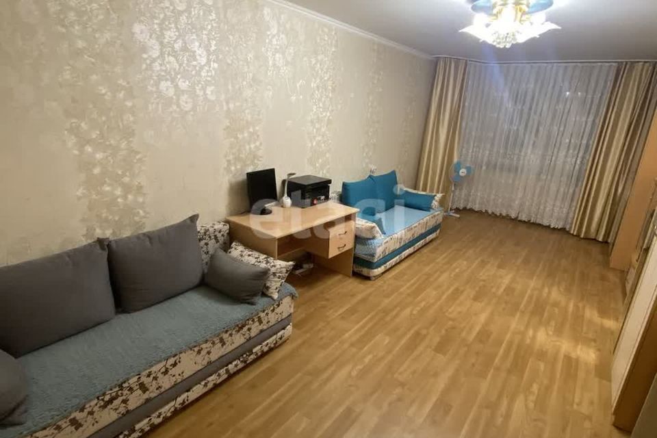 Продаётся 1-комнатная квартира, 42.9 м²
