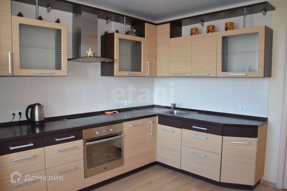 Сдаётся 3-комнатная квартира, 82 м²