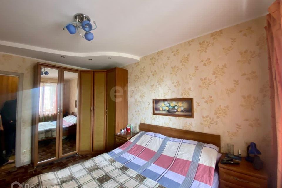 Продаётся комната в 2-комн. квартире, 52.2 м²