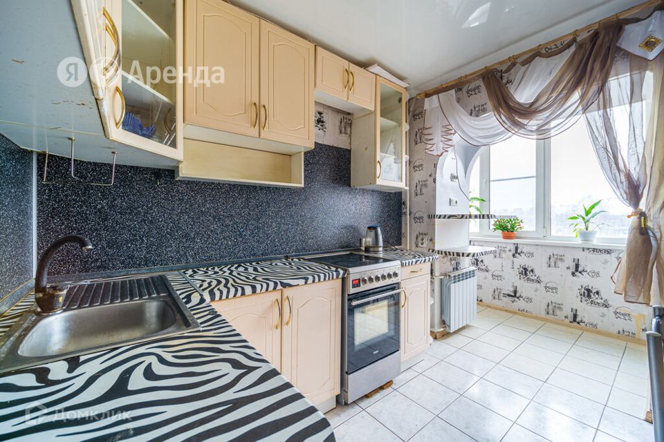 Сдаётся 1-комнатная квартира, 35 м²