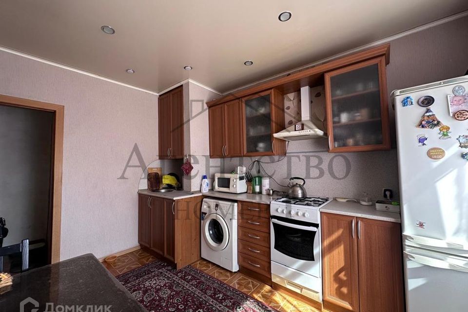 Продаётся 3-комнатная квартира, 63 м²