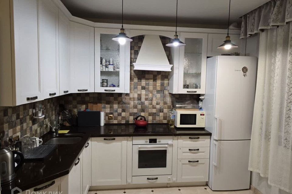 Продаётся 3-комнатная квартира, 72.1 м²