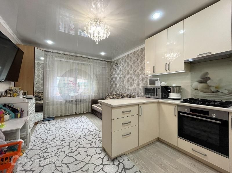 Продаётся 1-комнатная квартира, 47.3 м²