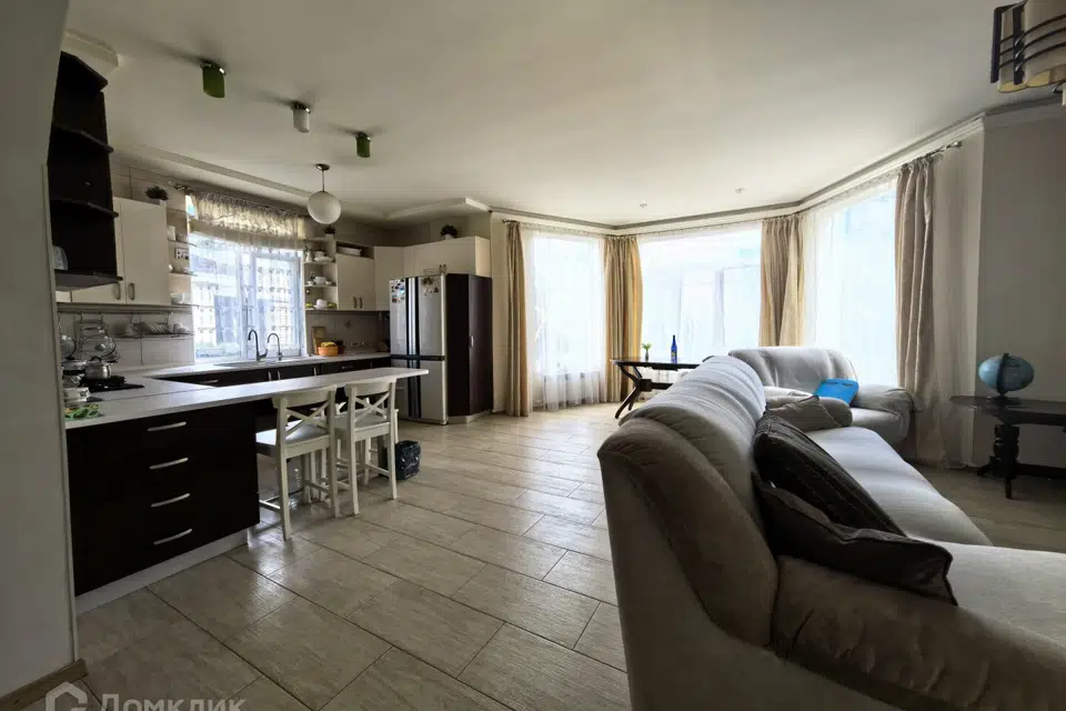 Продаётся 2-этажный дом, 145.5 м²