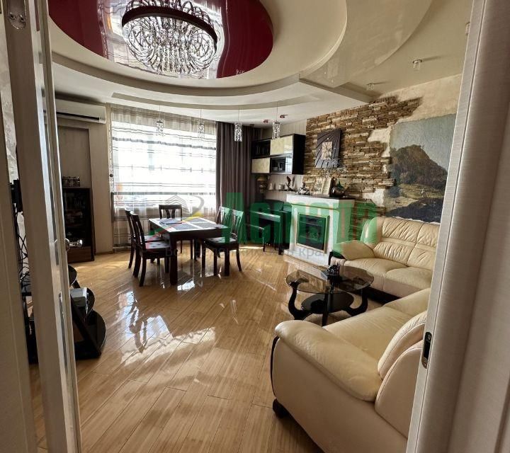 Продаётся 3-комнатная квартира, 94 м²