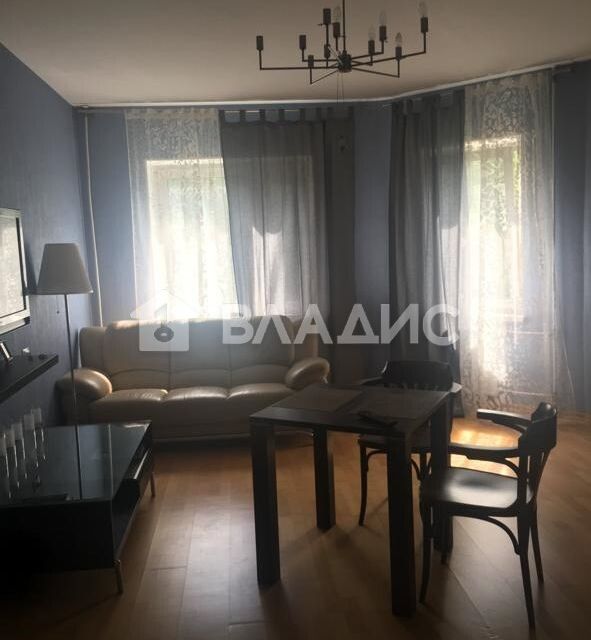 Продаётся 1-комнатная квартира, 47 м²