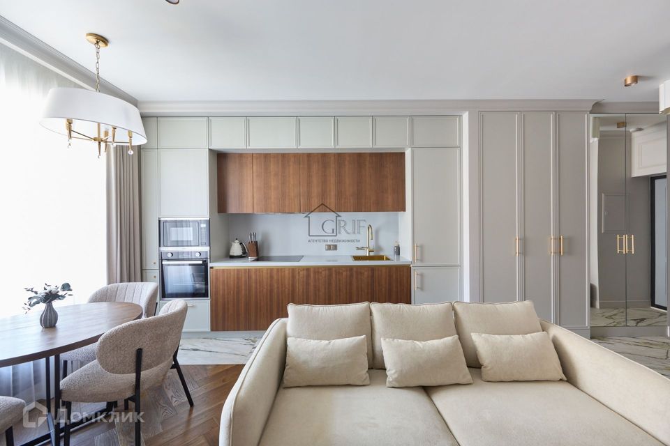 Продаётся 3-комнатная квартира, 53.6 м²
