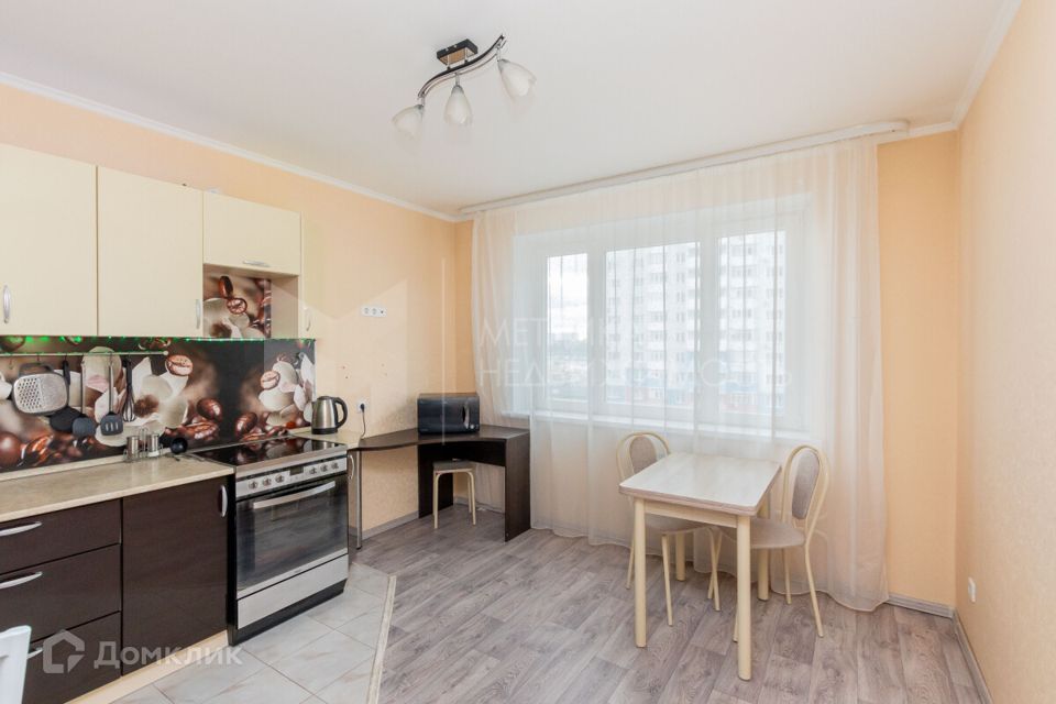Продаётся 1-комнатная квартира, 43 м²