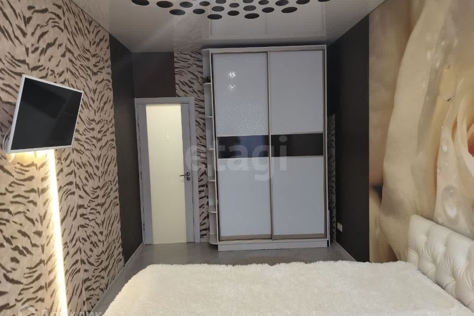Продаётся 2-комнатная квартира, 57.7 м²