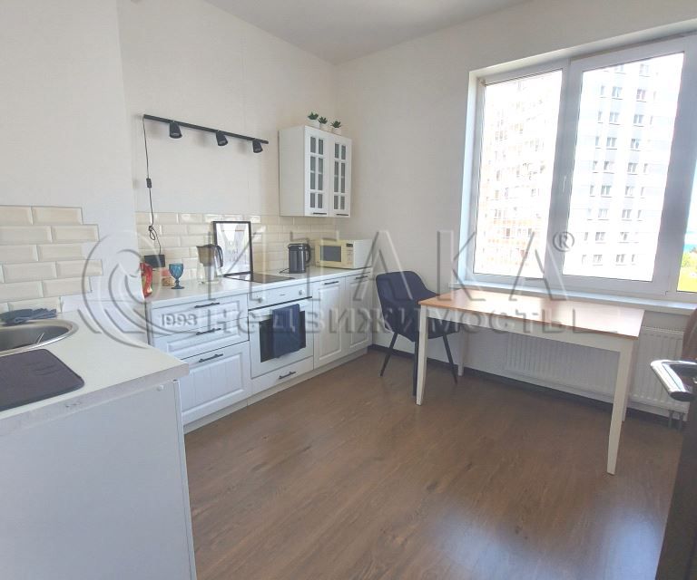 Продаётся 1-комнатная квартира, 37.3 м²