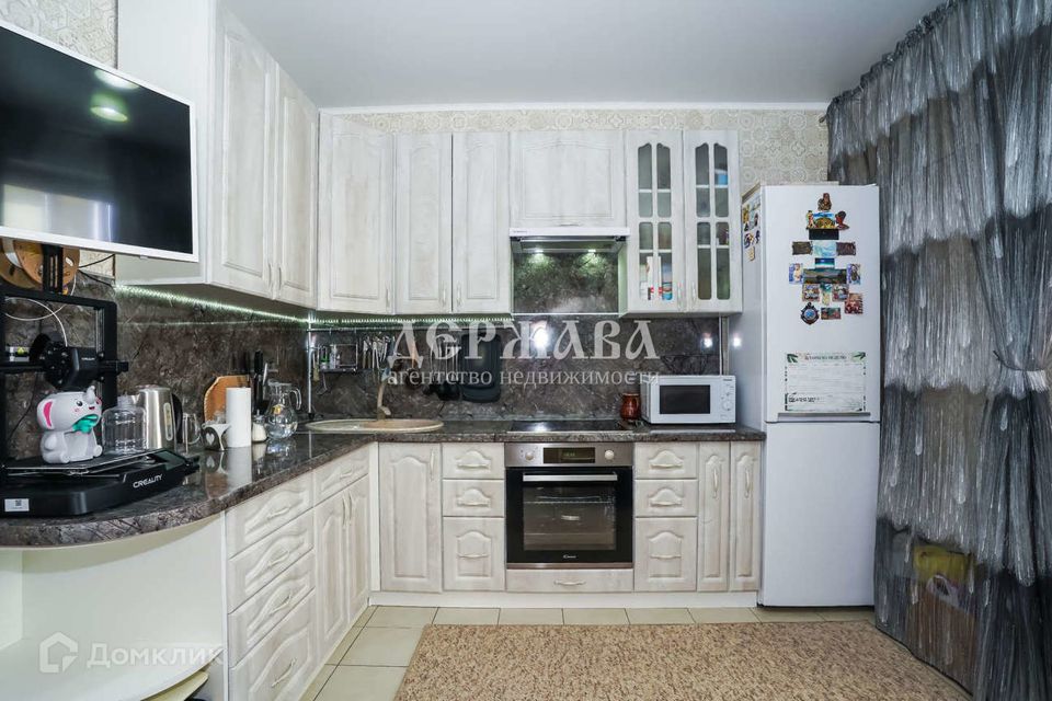 Продаётся 1-комнатная квартира, 43.8 м²