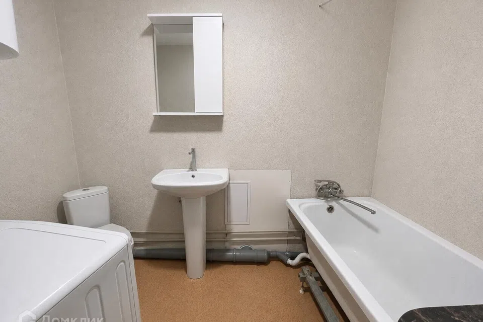Продаётся 3-комнатная квартира, 55.8 м²