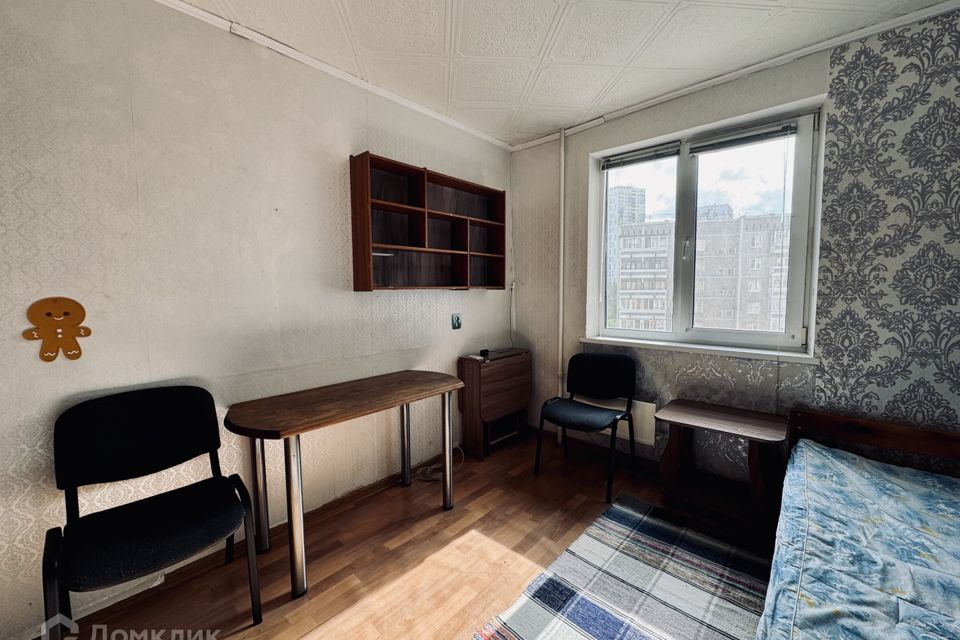 Продаётся комната в 3-комн. квартире, 11.7 м²