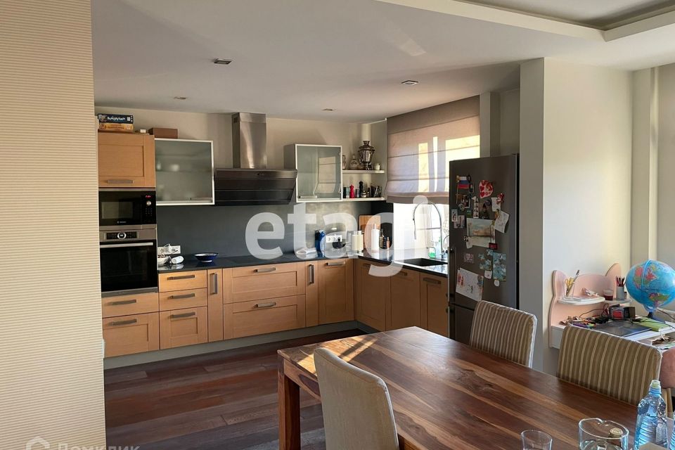 Продаётся 2-комнатная квартира, 78.8 м²