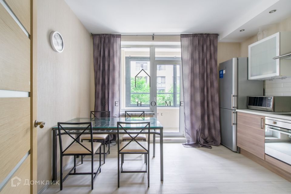 Сдаётся 2-комнатная квартира, 70 м²