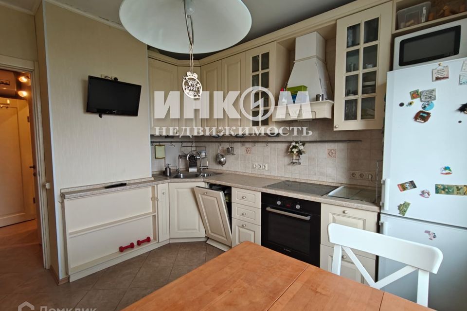 Сдаётся 2-комнатная квартира, 58 м²
