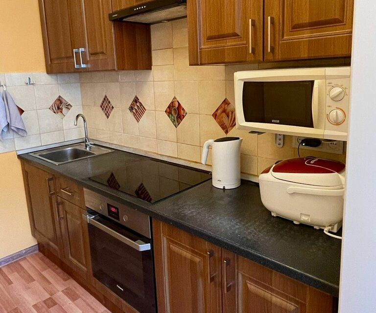 Сдаётся 2-комнатная квартира, 64 м²