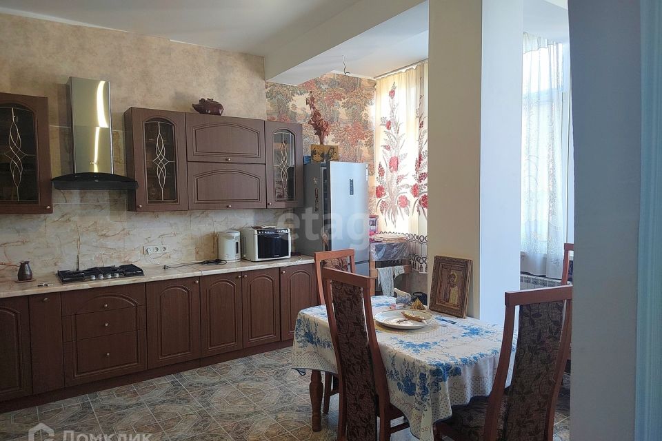 Продаётся 2-комнатная квартира, 60 м²
