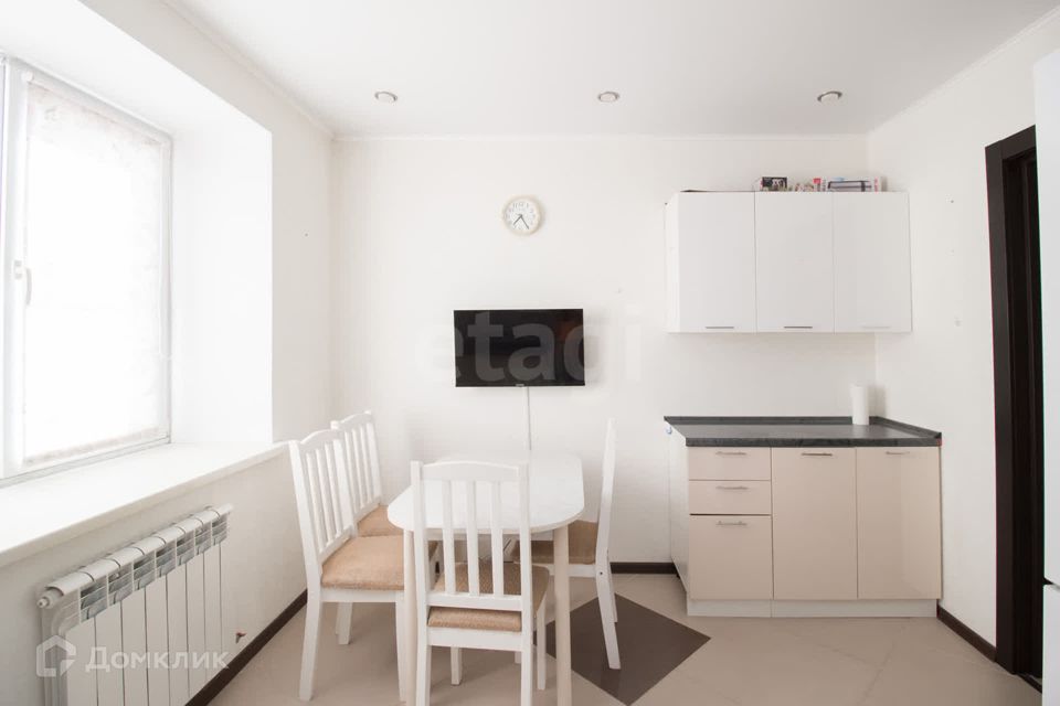 Продаётся 3-комнатная квартира, 75.5 м²