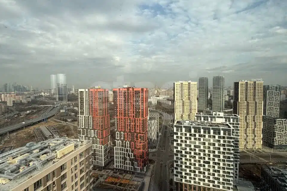 Продаётся 3-комнатная квартира, 106.1 м²