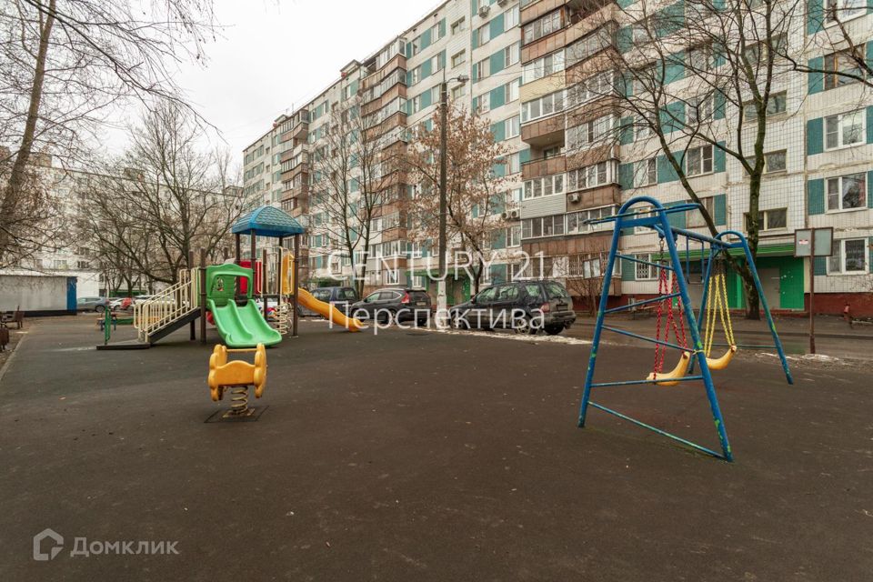 Продаётся 3-комнатная квартира, 49.4 м²