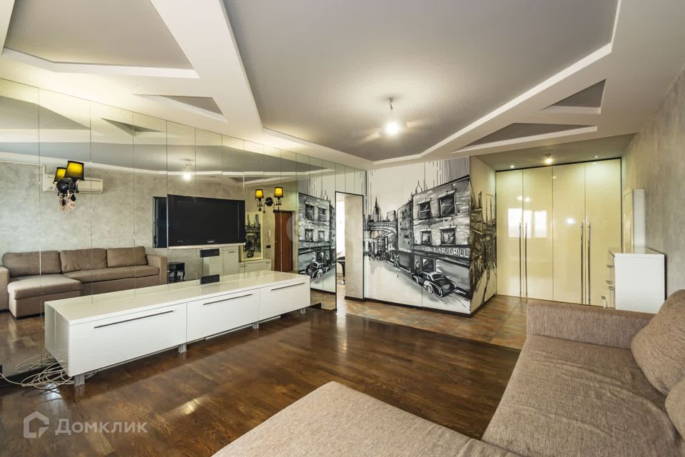 Продаётся 1-комнатная квартира, 43 м²