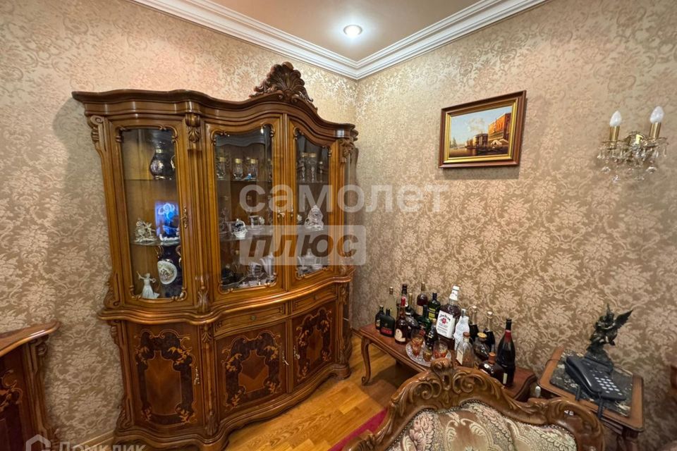 Продаётся 3-комнатная квартира, 115 м²