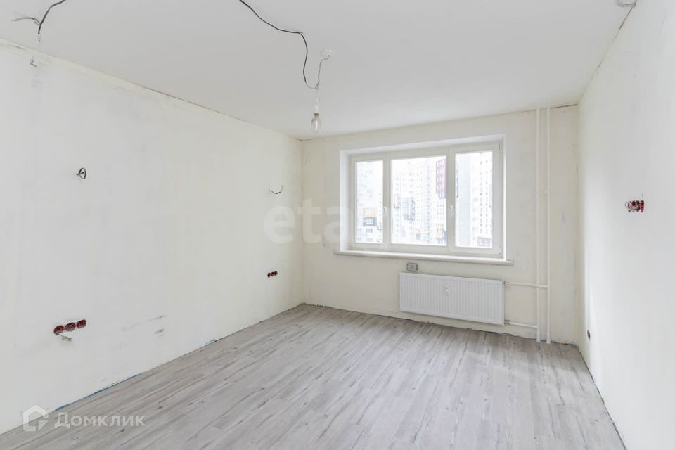 Продаётся 2-комнатная квартира, 67.6 м²