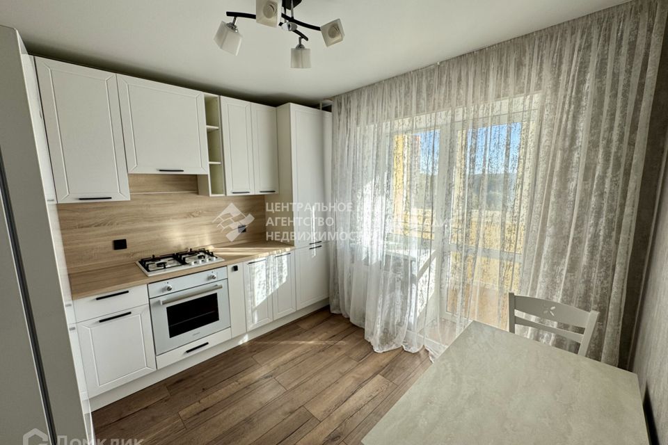 Сдаётся 1-комнатная квартира, 42 м²