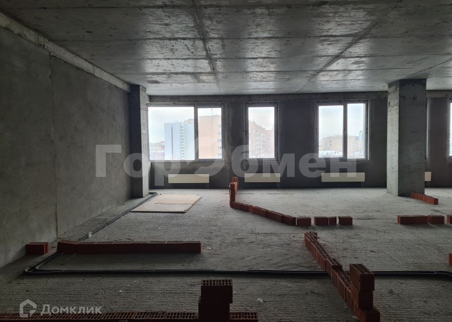 Продаётся 3-комнатная квартира, 150 м²