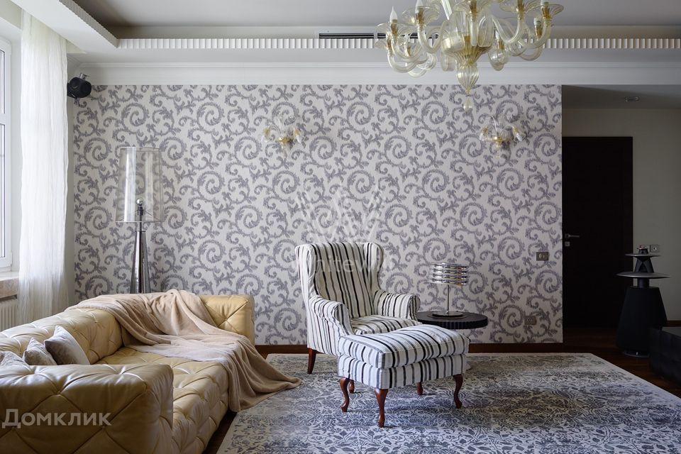 Сдаётся 6-комнатная квартира, 205 м²