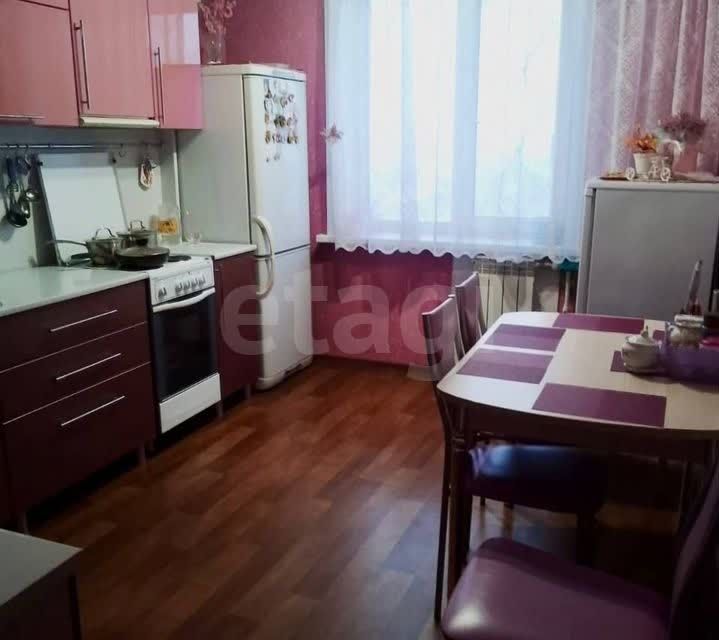 Продаётся 3-комнатная квартира, 63.9 м²