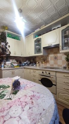 Продаётся 3-комнатная квартира, 60.6 м²