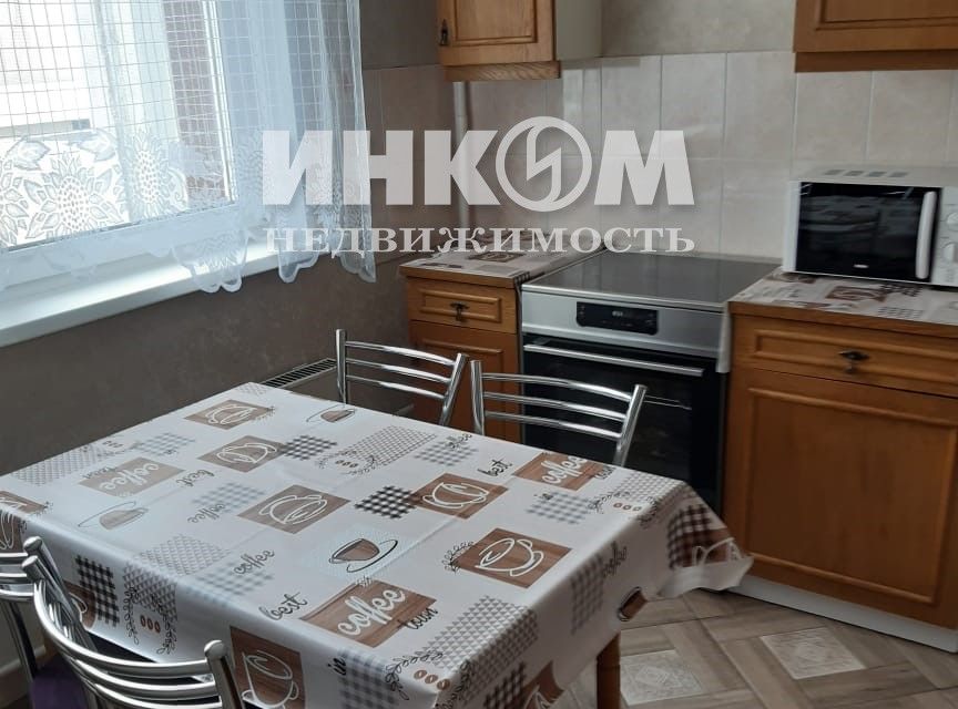 Сдаётся 2-комнатная квартира, 60 м²