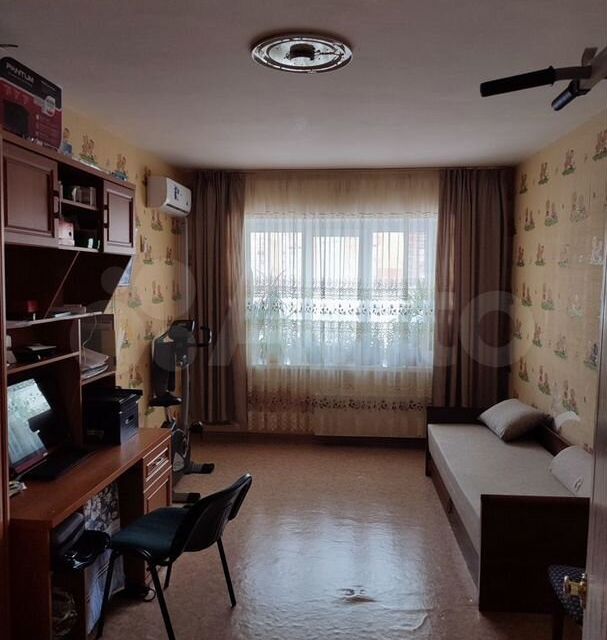 Продаётся 3-комнатная квартира, 98 м²
