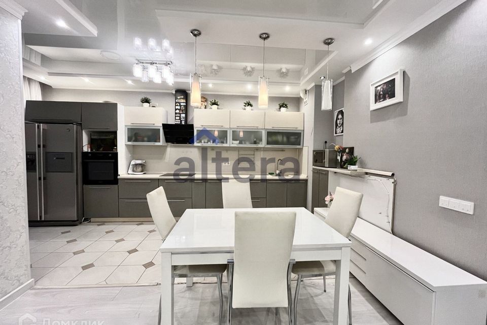 Продаётся 3-комнатная квартира, 68.9 м²