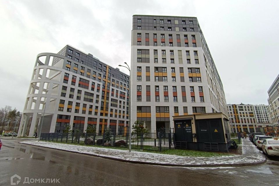 Продаётся 1-комнатная квартира, 42 м²