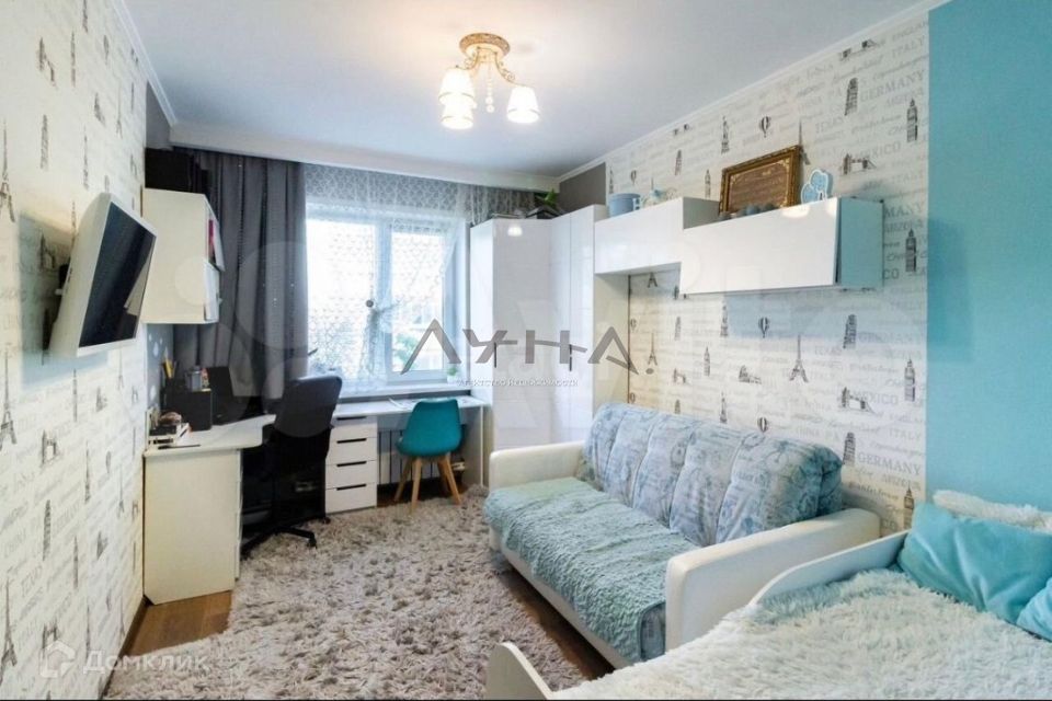 Продаётся 3-комнатная квартира, 65.6 м²